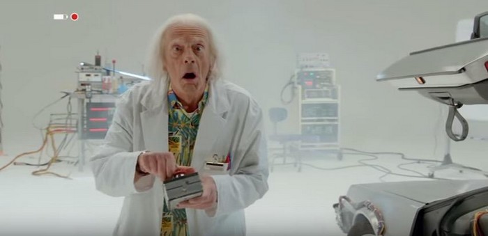 Retour Vers le Futur: Le Doc revient pour sauver le monde!