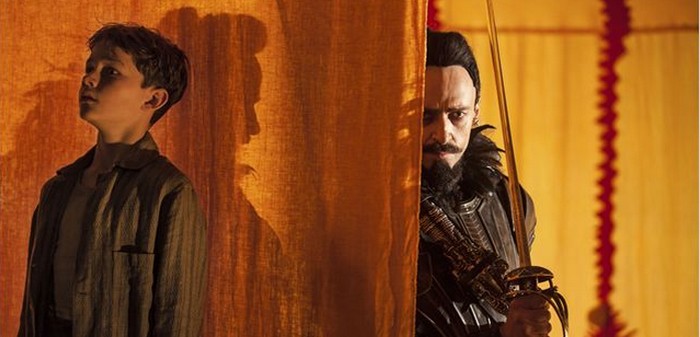 Peter Pan fait la rencontre de Barbe Noire dans le nouveau trailer